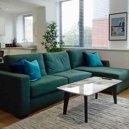 Apartament Luxury 2 Bed 2 Bath Flat Near Old Trafford Manchester Zewnętrze zdjęcie
