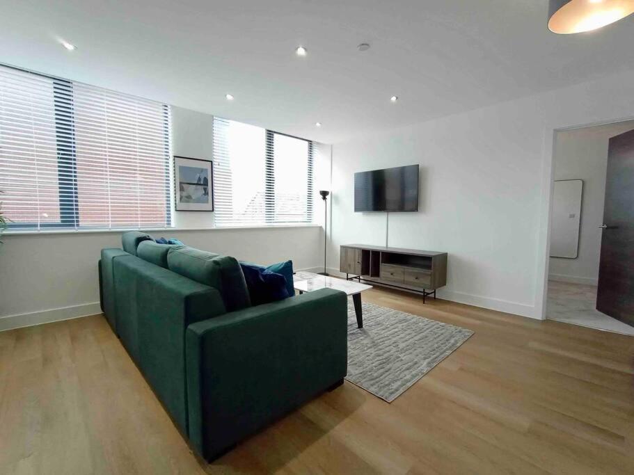 Apartament Luxury 2 Bed 2 Bath Flat Near Old Trafford Manchester Zewnętrze zdjęcie